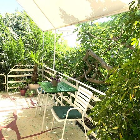 Apartments Garden House Подгора Екстер'єр фото