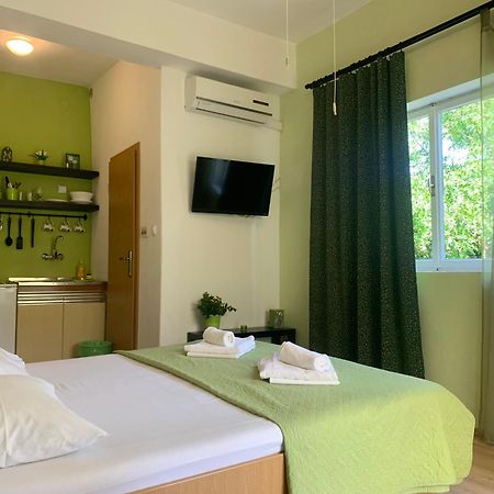 Apartments Garden House Подгора Екстер'єр фото