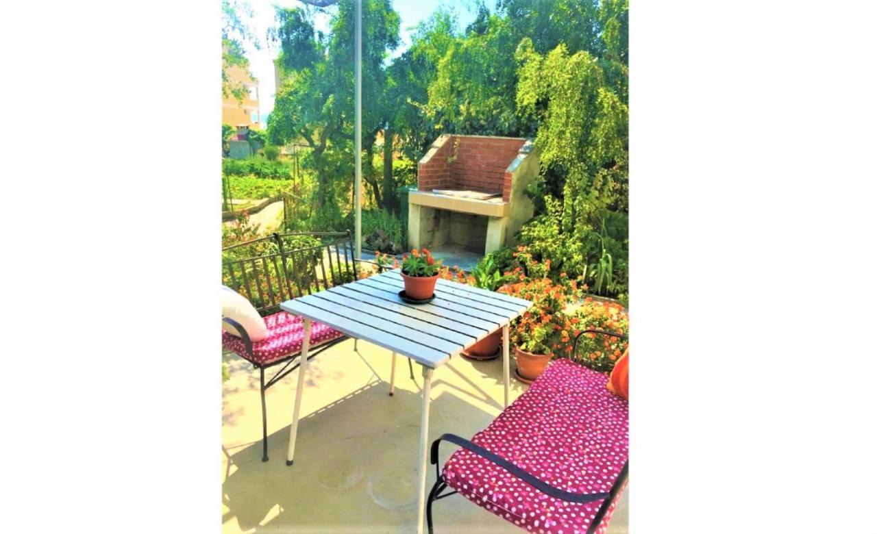Apartments Garden House Подгора Екстер'єр фото