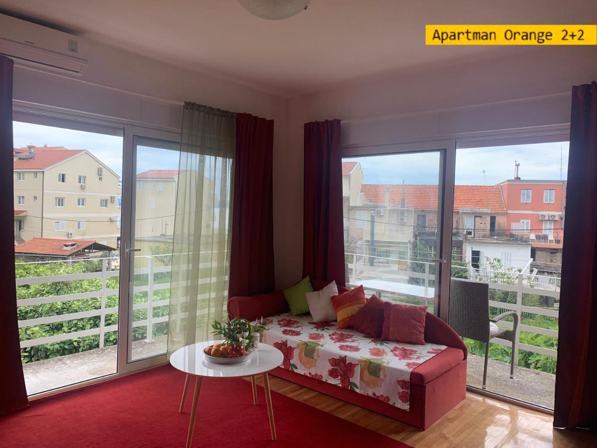 Apartments Garden House Подгора Екстер'єр фото
